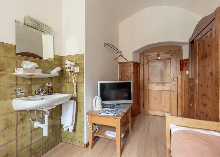 Palazzo Mysanus 3* סמדן